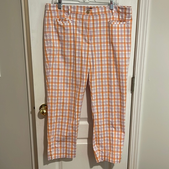 Ann Taylor Capris - Picture 1 of 5